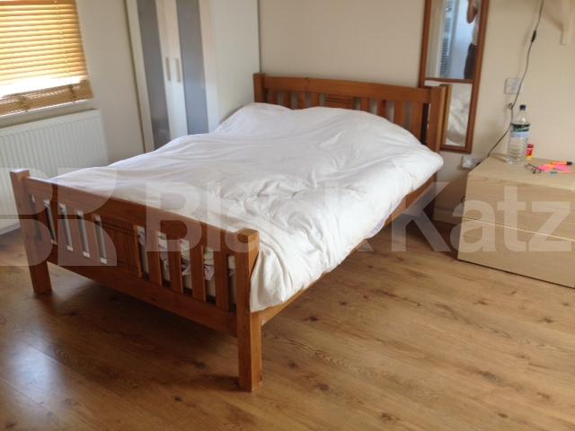 			NEW INSTRUCTION, 4 Bedroom, 1 bath, 1 reception House			 Northfields Road, North Acton